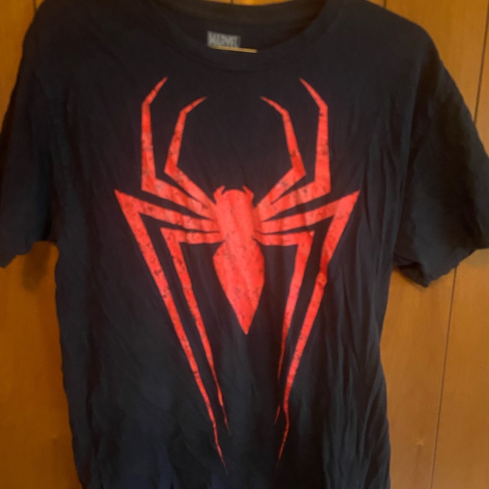 Men’s medium black Spider-Man T-shirt.